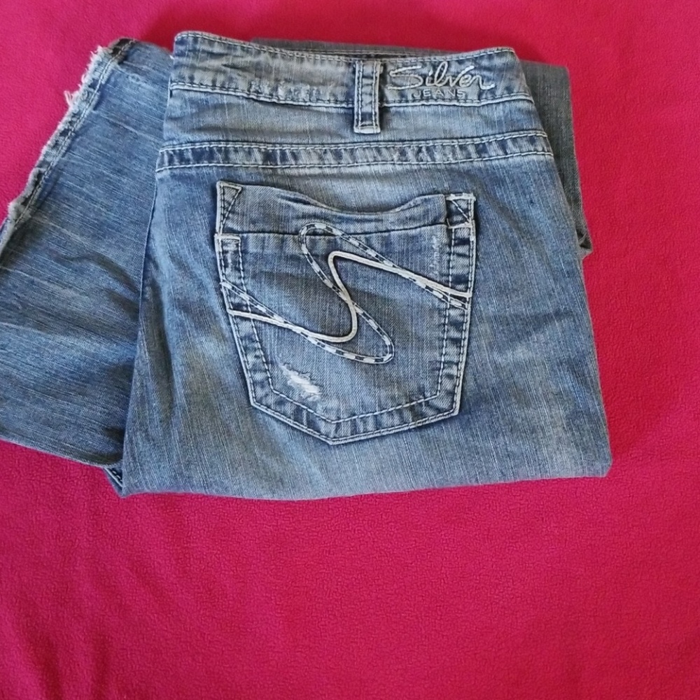SILVER JEANS size 18x33